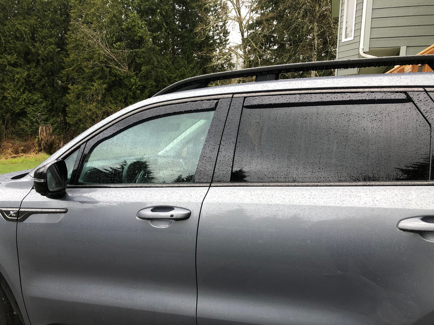 IN CHANNEL RAIN GUARDS FOR KIA SORENTO 4PC SET IN DARK SMOKE (2021-up)