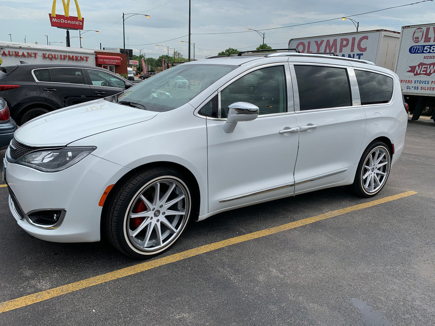 CHROME PILLARS FOR CHRYSLER PACIFICA 2017-2023 (8PC)