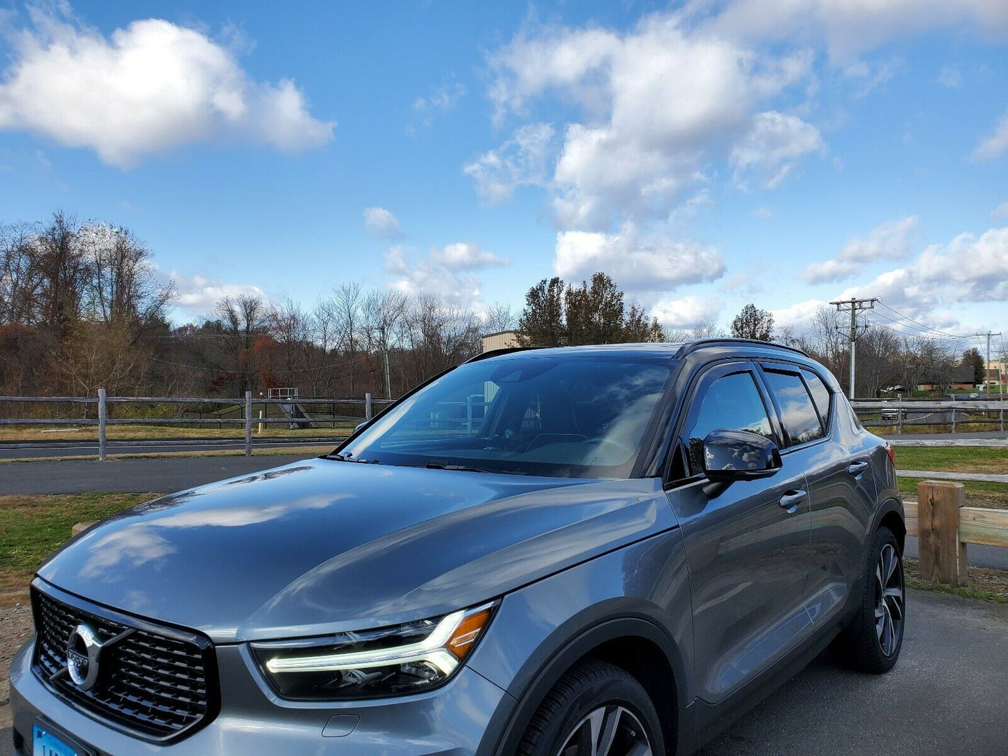 VOLVO XC40 IN CHANNEL RAIN GUARDS ( FITS 2018-UP) FULL SET DARK SMOKE