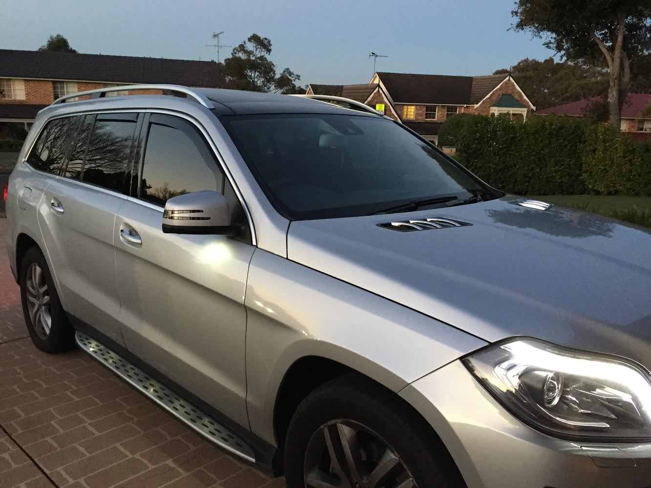 BMW X1 IN-CHANNEL RAIN GUARDS WIND DEFLECTORS 2016-2022 FULL SET
